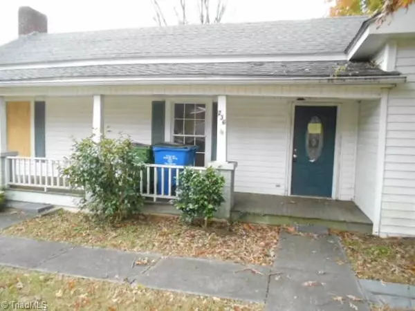 Mount Airy, NC 27030,236 Poplar ST E