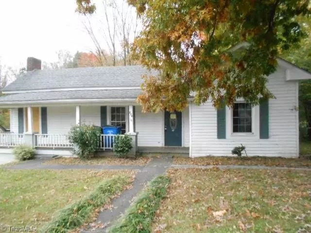 Mount Airy, NC 27030,236 Poplar ST E