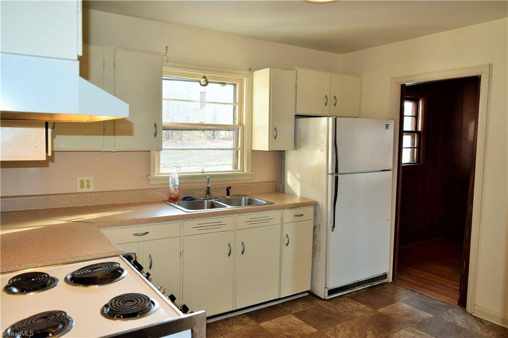 Madison, NC 27025,115 Jones TRL