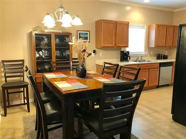 Lexington, NC 27292,174 Isaiah CT