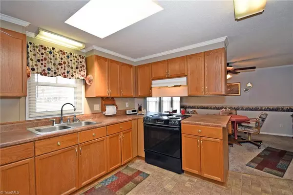 East Bend, NC 27018,5000 Friendship Circle RD