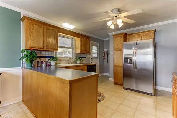 Winston Salem, NC 27104,301 Burkewood DR