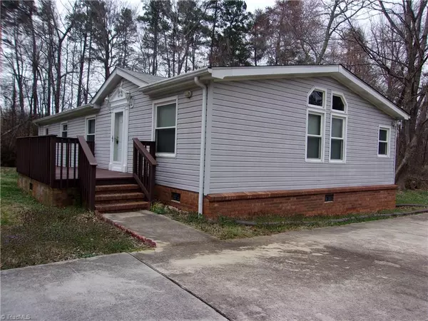 6178 Sussex TRL, Pleasant Garden, NC 27313