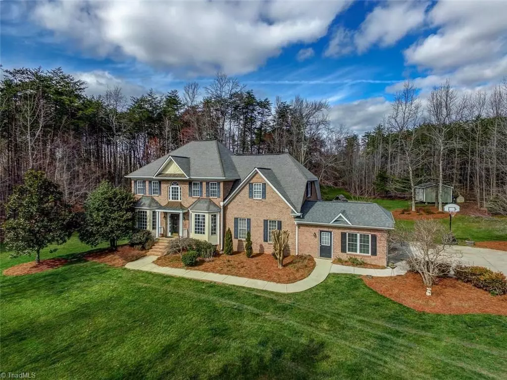 Stokesdale, NC 27357,324 Carousel LN