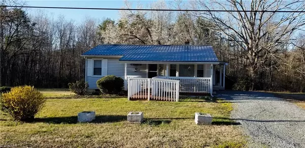 Stoneville, NC 27048,212 W Matthews ST