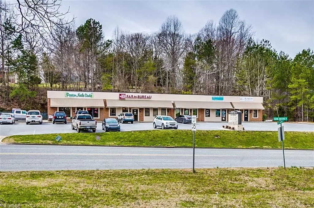 Randleman, NC 27317,205-215 W Naomi ST