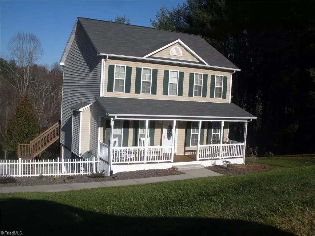 North Wilkesboro, NC 28659,225 Pine Creek DR