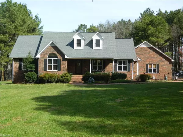 1729 Cheek RD, Hamptonville, NC 27020