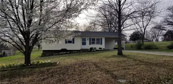 Mount Airy, NC 27030,136 Washington ST