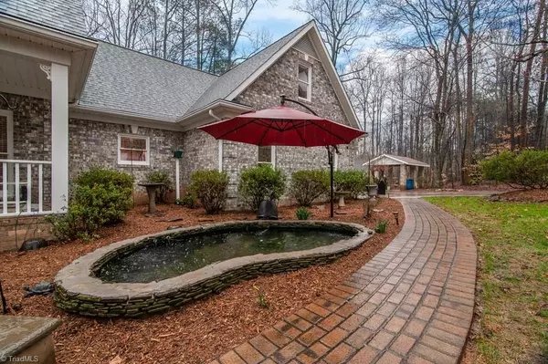 Summerfield, NC 27358,7700 Pinelawn LN