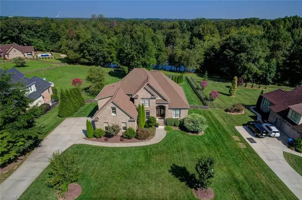 3295 Minglewood TRL, Summerfield, NC 27358