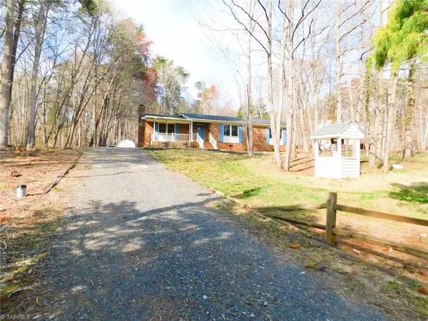 Belews Creek, NC 27009,9075 Mibeck RD