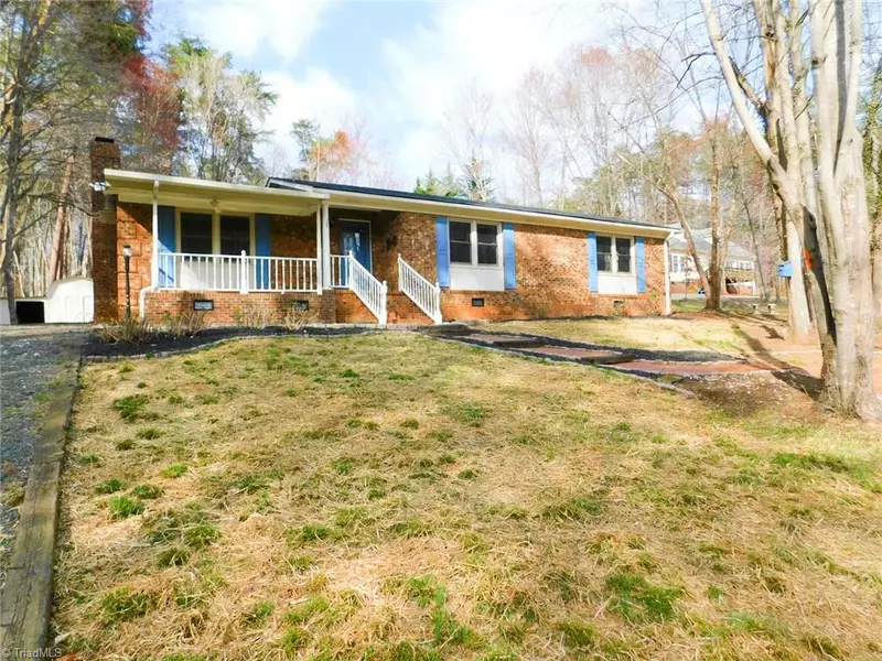 9075 Mibeck RD, Belews Creek, NC 27009