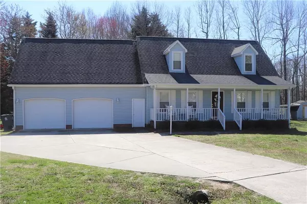 7100 Harper Ridge CT, Oak Ridge, NC 27310