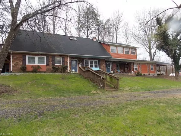 309 Chestnut Ridge RD, Mount Airy, NC 27030