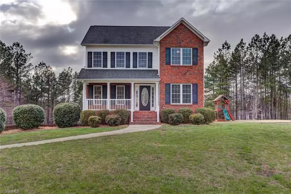 288 Fairystone LN, Lexington, NC 27295