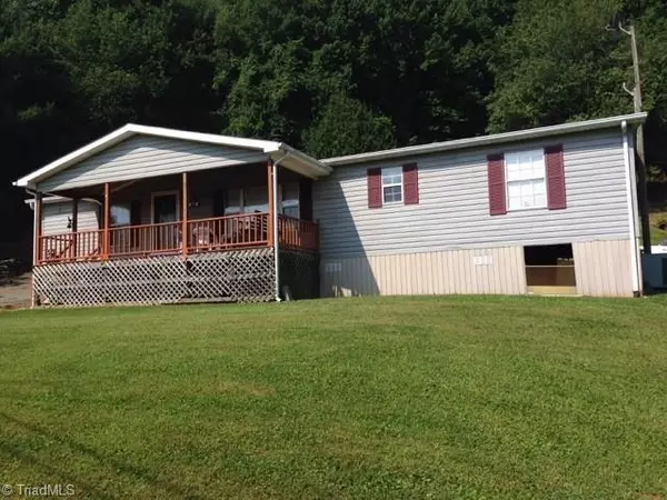 46 Adams LN, Sparta, NC 28675