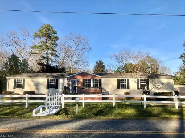 483 Robert Hargrave RD, Lexington, NC 27292