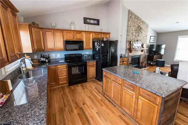 Madison, NC 27025,554 Dogwood Acres LN