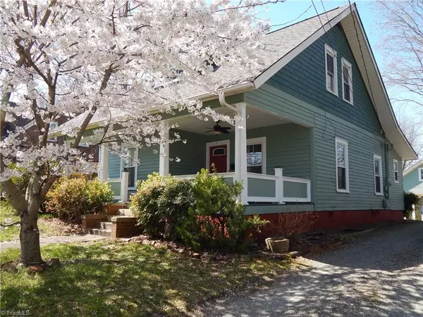 606 Rockford ST, Mount Airy, NC 27030