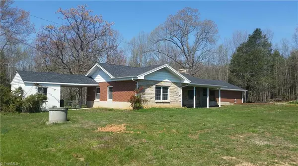 Roaring River, NC 28669,5636 Greenhorn RD