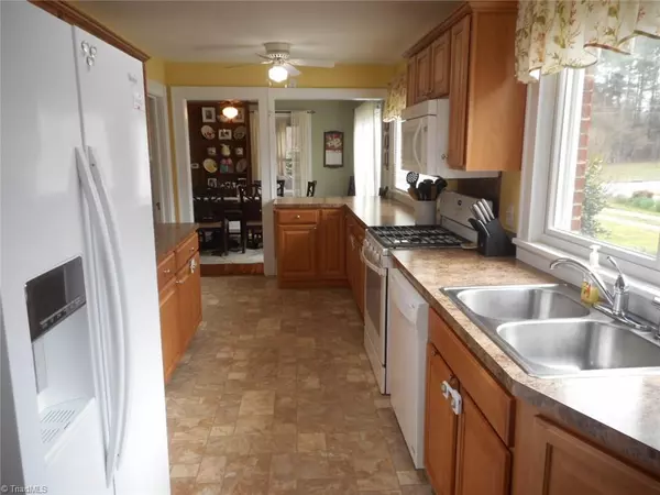 East Spencer, NC 28144,919 Long ST N