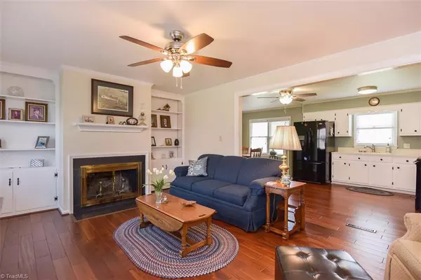 Mebane, NC 27302,106 Oakland DR