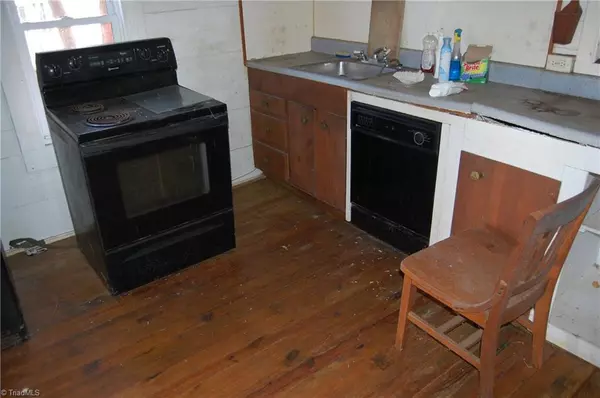 East Bend, NC 27018,508 Cherry Street EXT