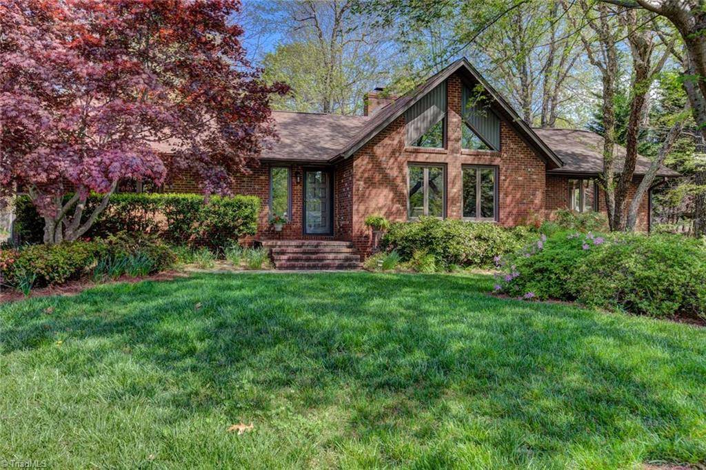 4 Chesapeake CT, Greensboro, NC 27410