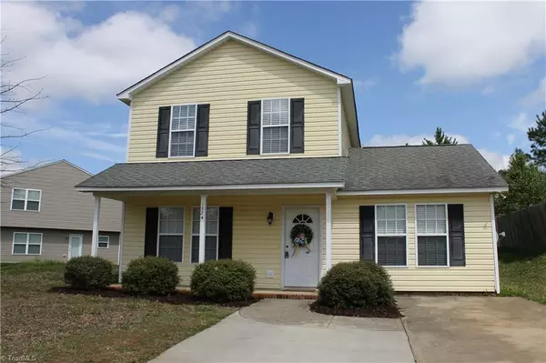 1524 Duet DR, Siler City, NC 27344