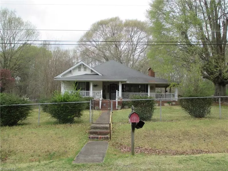 313 Vintage RD, Eden, NC 27288