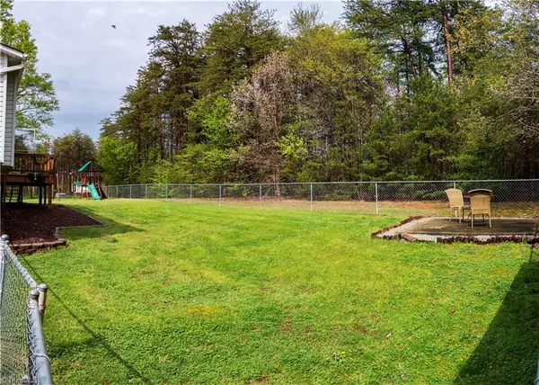 King, NC 27021,133 Walter LN