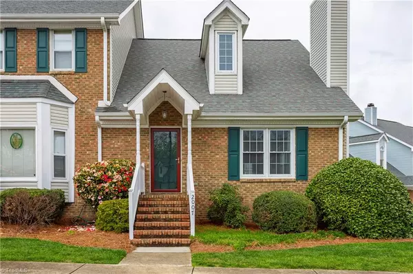 2007 Hearthwood CT, Greensboro, NC 27407