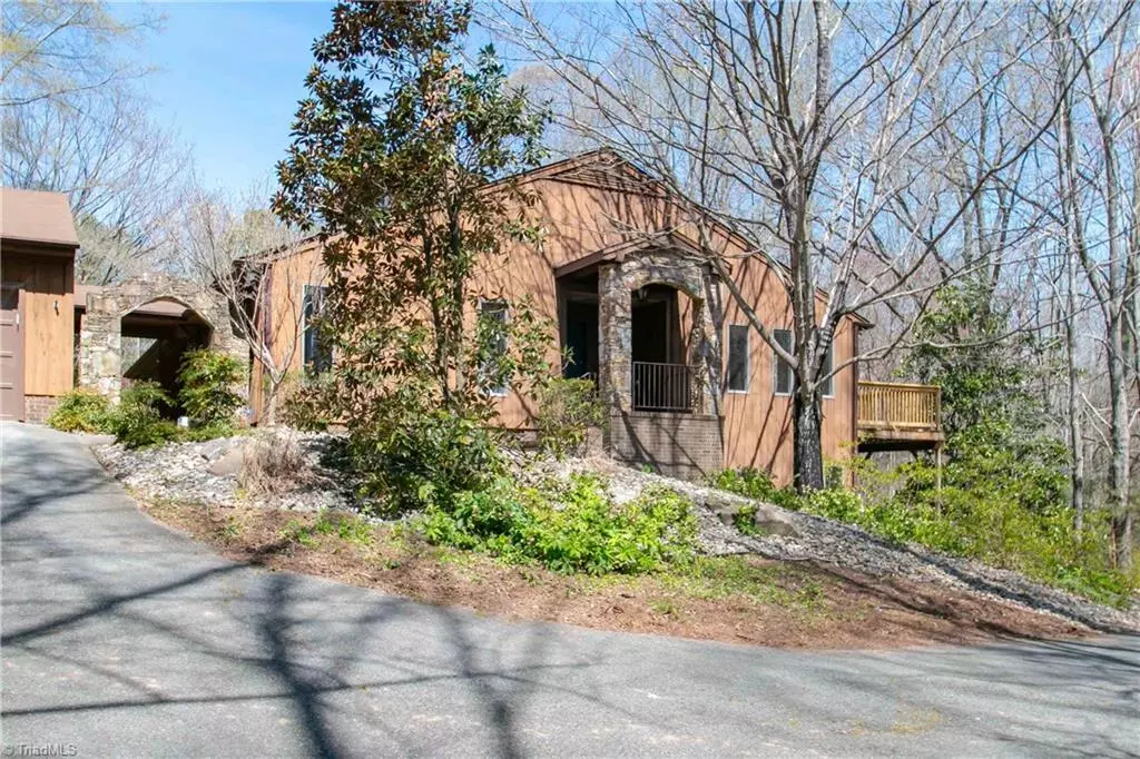 Oak Ridge, NC 27310,8805 Dapple Grey RD