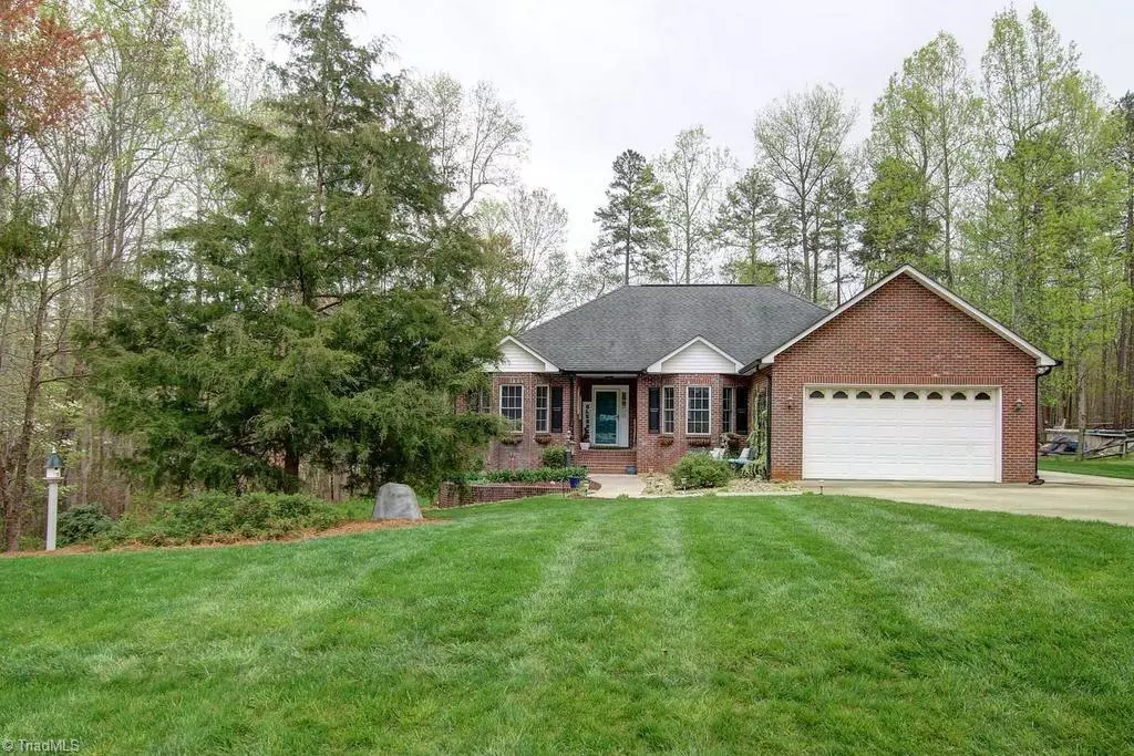 China Grove, NC 28023,1066 Amber CT