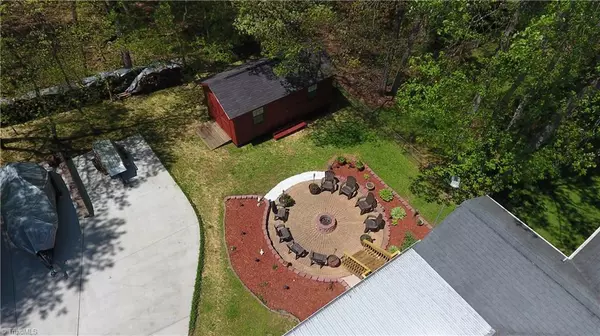 King, NC 27021,106 Maverick TRL