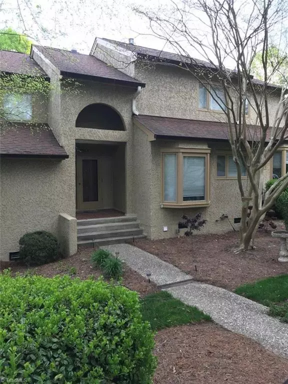 1945 Eastchester DR #B, High Point, NC 27265