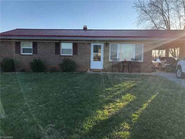 1638 Baptist Home RD, North Wilkesboro, NC 28659