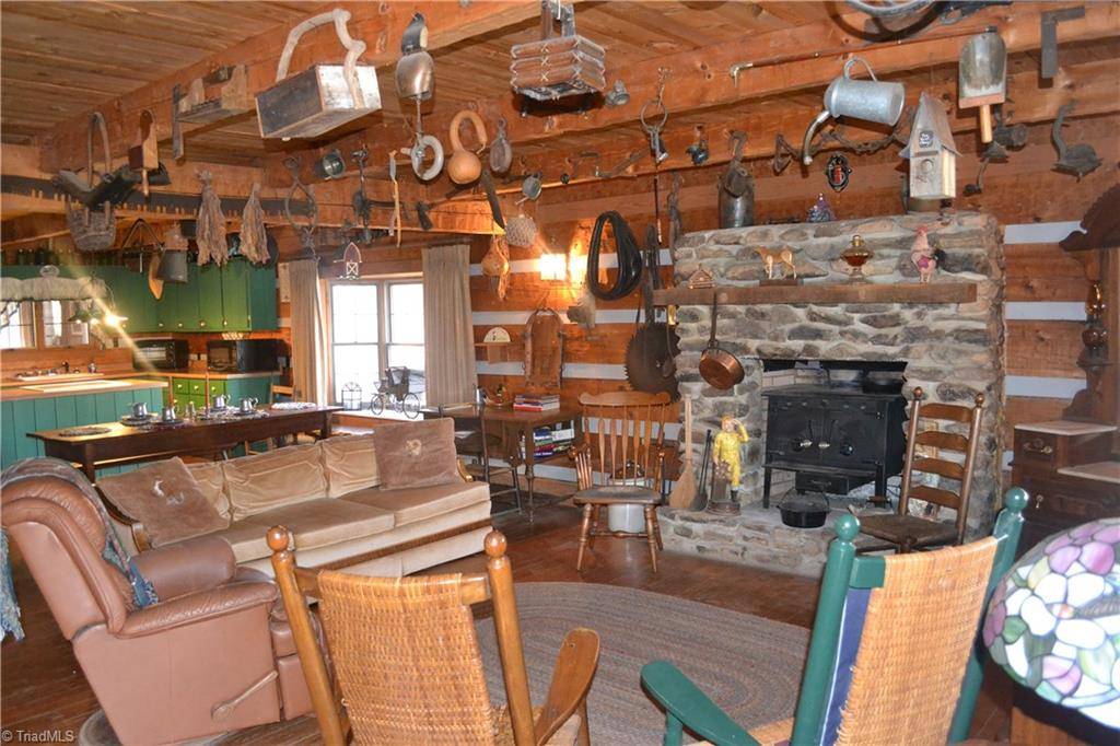 Mayodan, NC 27027,306 11th AVE