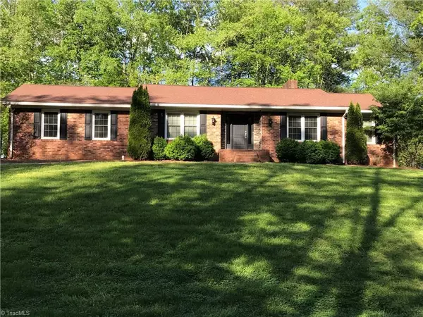 281 Pine Creek TRL, Mount Airy, NC 27030