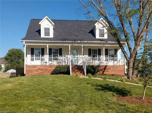 1773 Spring Path TRL, Clemmons, NC 27012