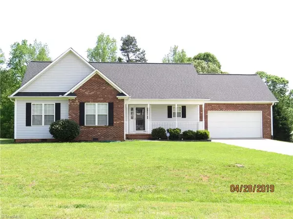 147 Windemere DR, Advance, NC 27006