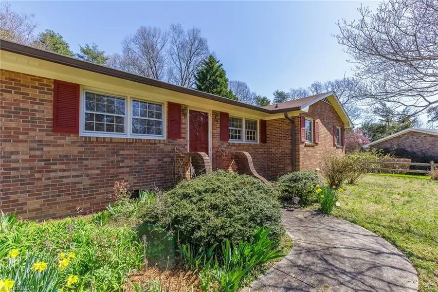 3012 Marlborough RD, Burlington, NC 27215