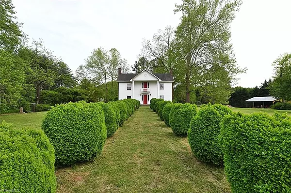4008 Prides RD, East Bend, NC 27018