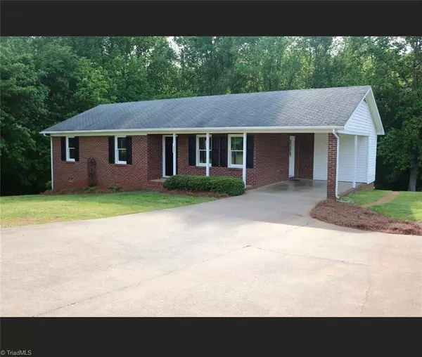 1946 Becks Church RD, Lexington, NC 27292