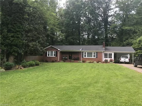 155 Lyn AVE, Mount Airy, NC 27030