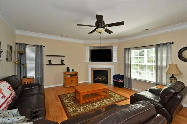 Pfafftown, NC 27040,4922 Old Towne Village CIR