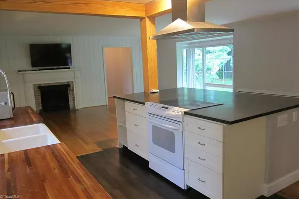 Oak Ridge, NC 27310,2419 Oak Ridge RD