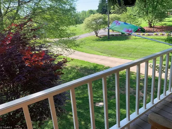 Millers Creek, NC 28651,183 Meadow DR