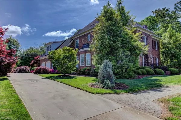 7102 Henson Farm WAY, Summerfield, NC 27358